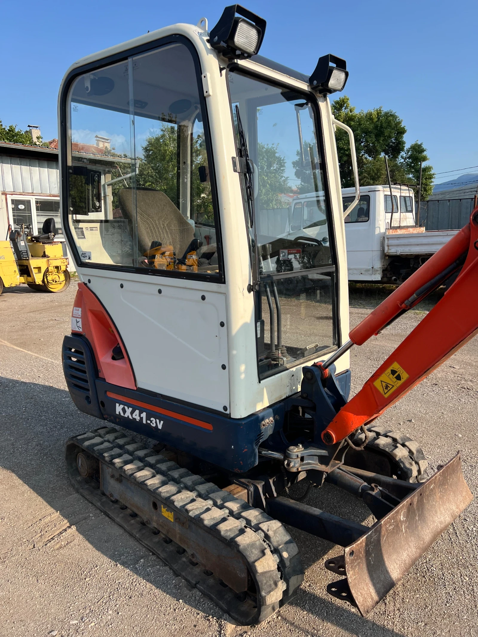 Багер Kubota KX41-3V - изображение 3