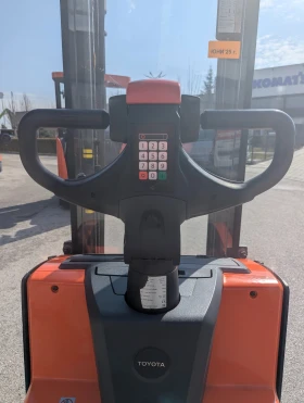 Електрокар Toyota Стакер, снимка 9