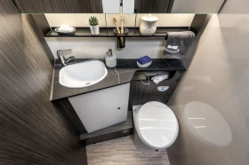 Кемпер McLouis MC4 870 2026 AT8 Тента;Солар;Медия, снимка 8