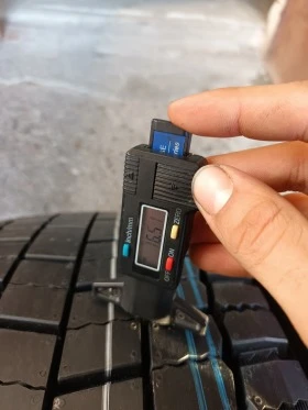 Гуми, снимка 6