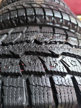 Гуми Зимни 225/70R16, снимка 2