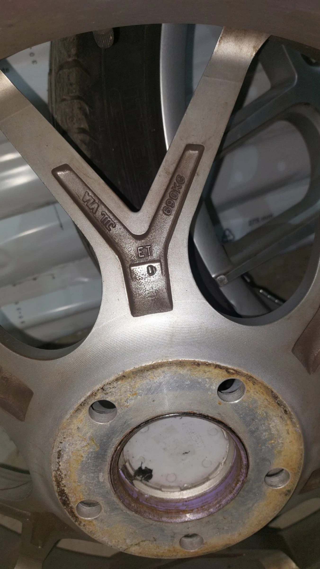 ���� � ������ 275/35R20 �� BMW | Mobile.bg � ����������� 3