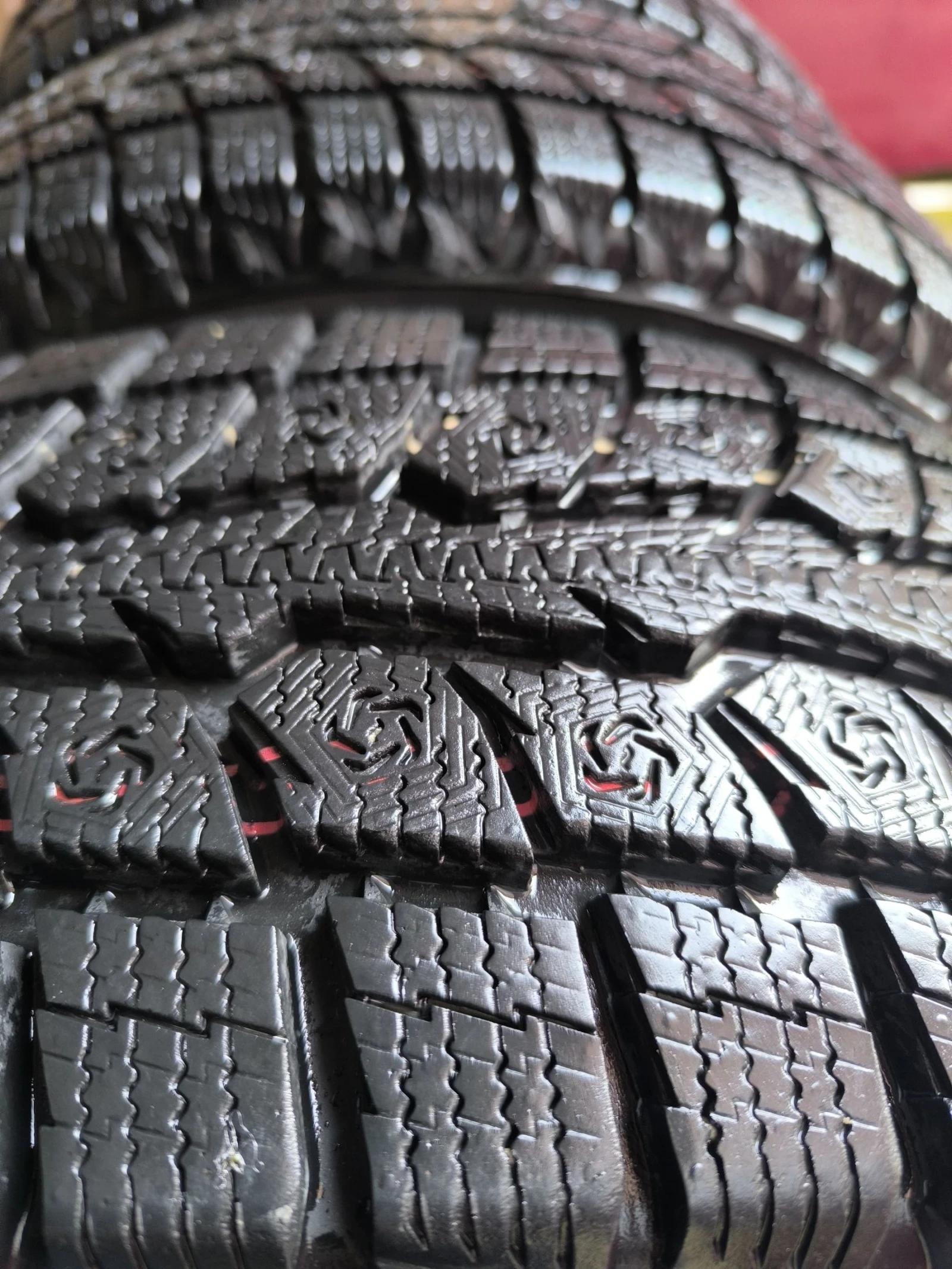 ���� 225/70R16 | Mobile.bg � ����������� 2