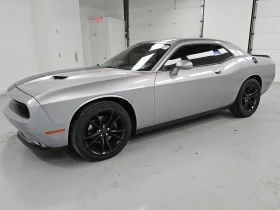 Dodge Challenger SXT 3.6 V6, снимка 1