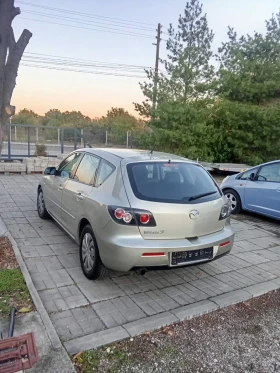     Mazda 3 1.6i, 