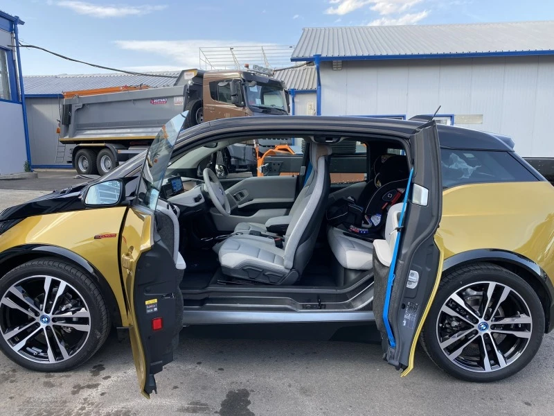 BMW i3 s 120Аh* Harman/Kardon* Carplay* Термопомпа* Comfo, снимка 9 - Автомобили и джипове - 42820990