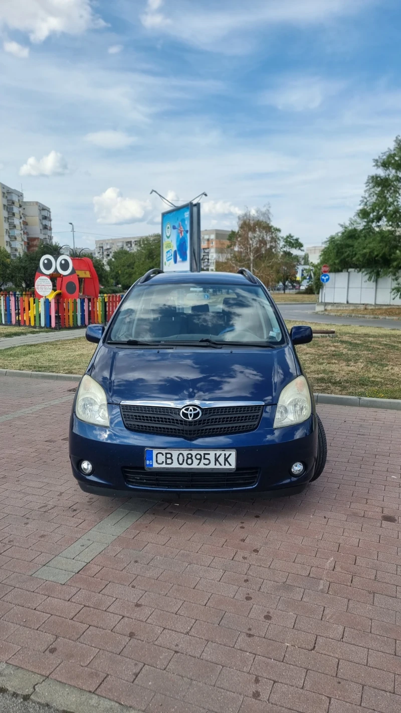 Toyota Corolla verso 2.0 d4d 90hp, снимка 1 - Автомобили и джипове - 47295978