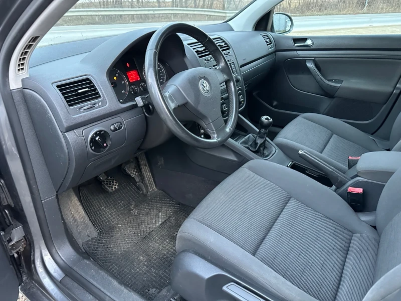 VW Golf 1.9tdi, снимка 11 - Автомобили и джипове - 49185269