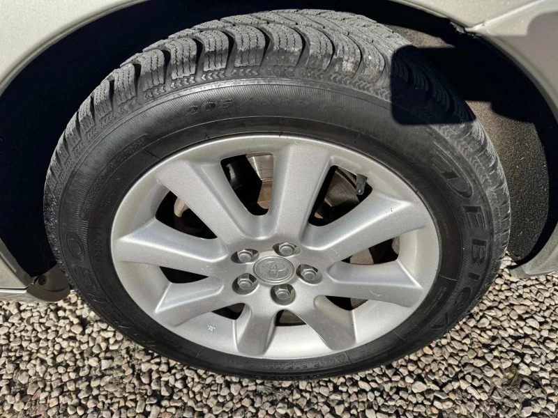 Toyota Avensis, снимка 8 - Автомобили и джипове - 53114120