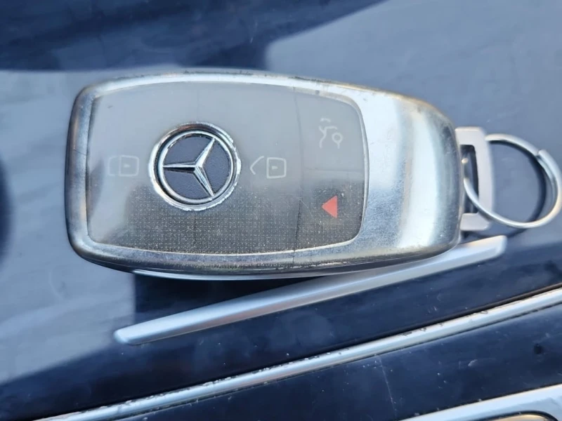 Mercedes-Benz C 300 ПОДГРЕВ* ПАНОРАМА* ПАМЕТ, снимка 8 - Автомобили и джипове - 53448249