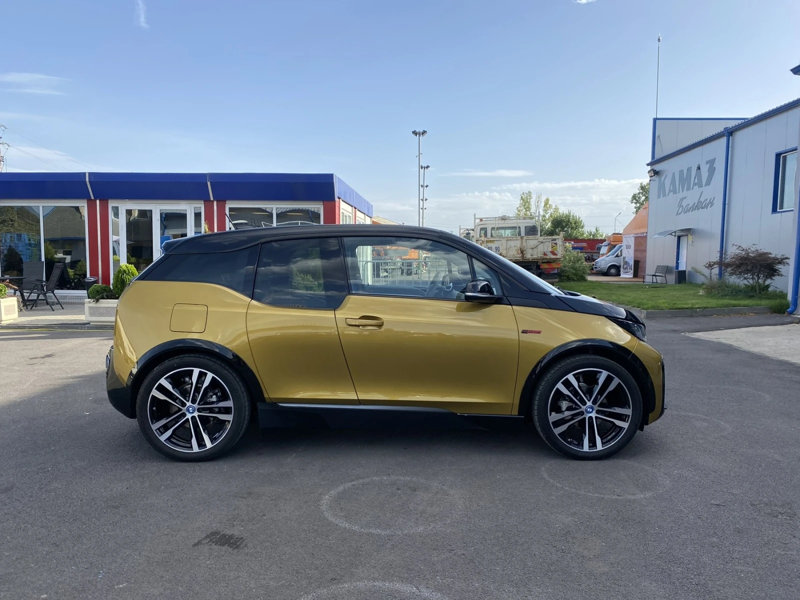 BMW i3 s 120Аh* Harman/Kardon* Carplay* Термопомпа* Comfo - изображение 6