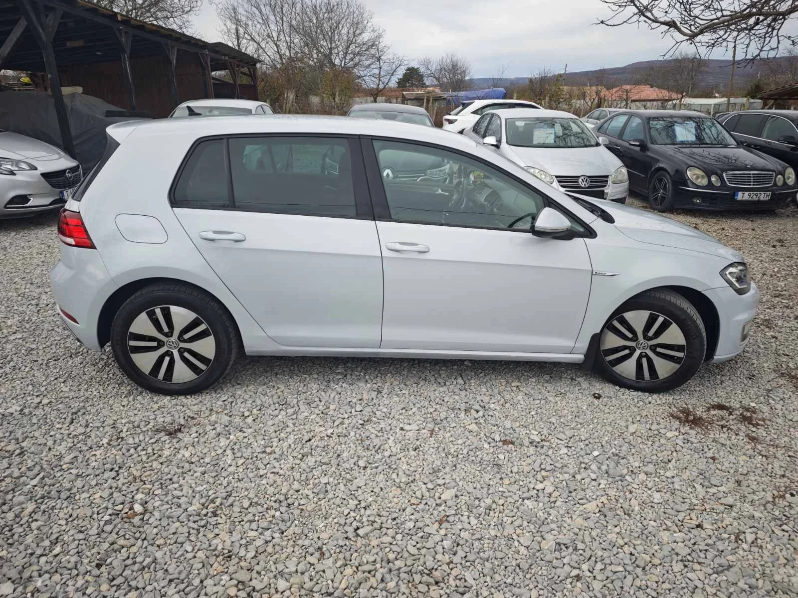 VW Golf ELECTRIC - изображение 4