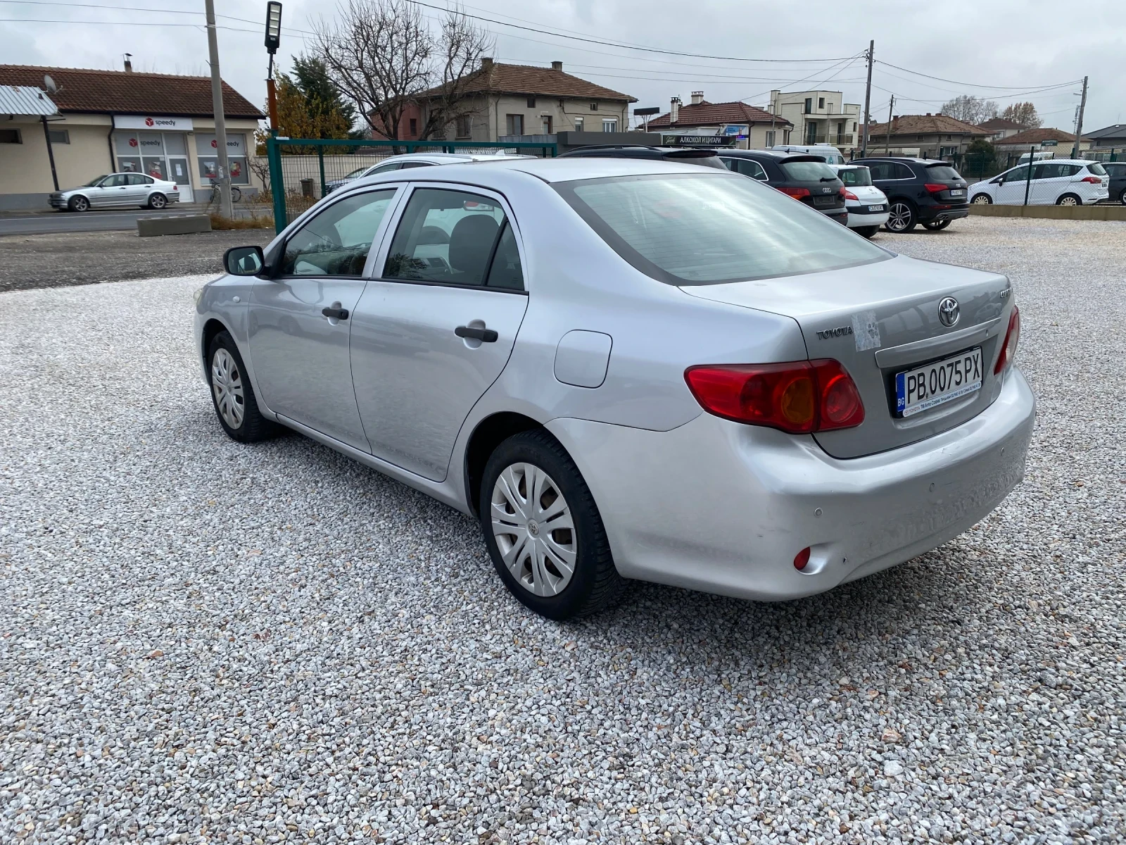 Toyota Corolla 1, 6 i Всичко платено - изображение 5