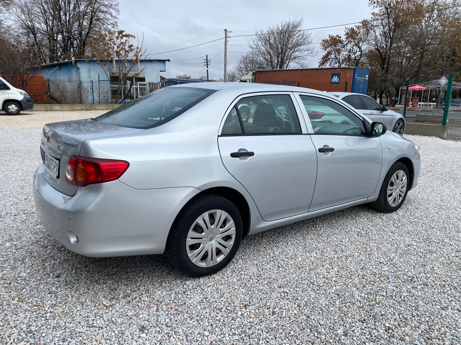 Toyota Corolla 1, 6 i Всичко платено - изображение 3