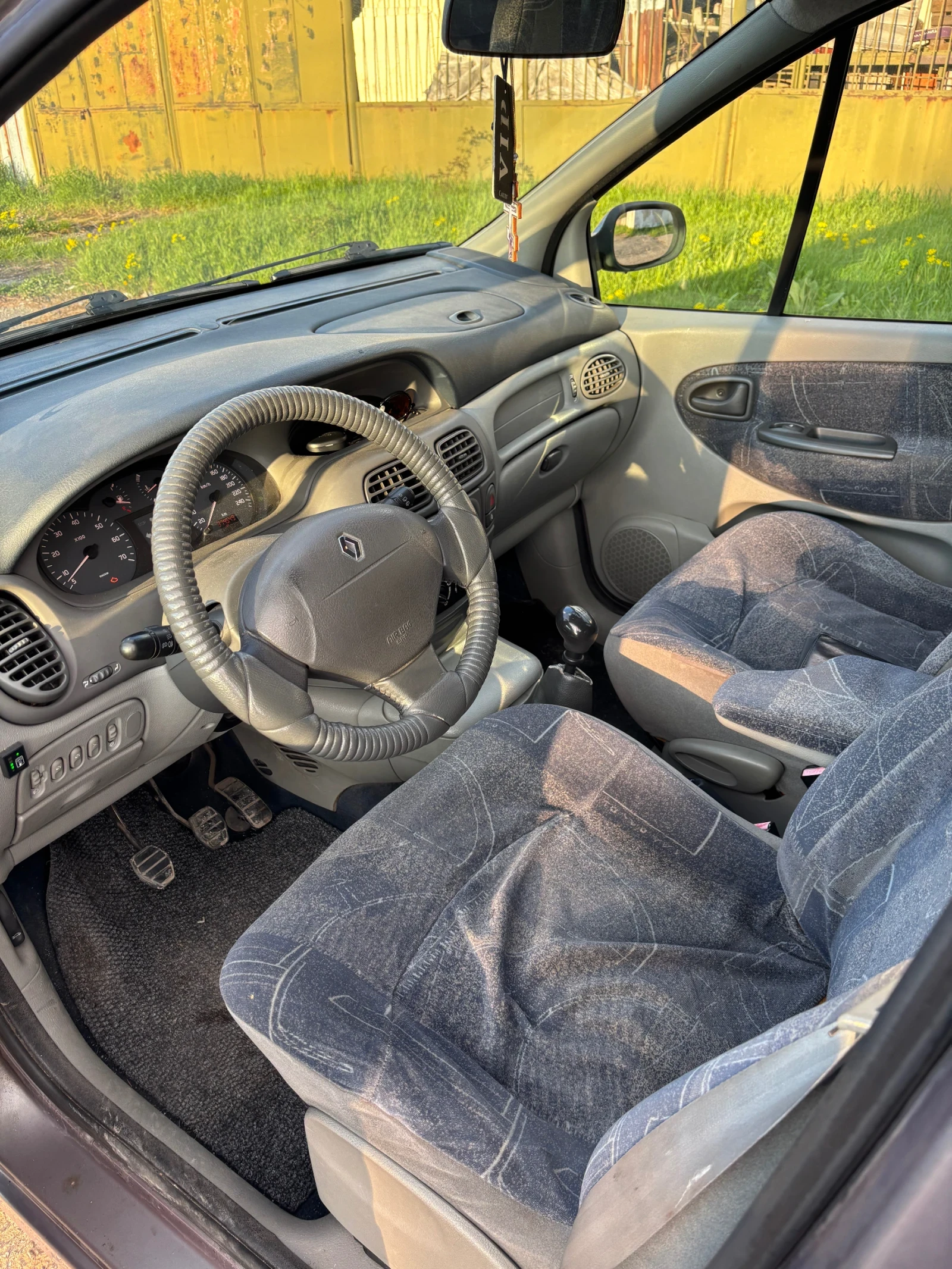 Renault Scenic 1.6 16V LPG - изображение 10