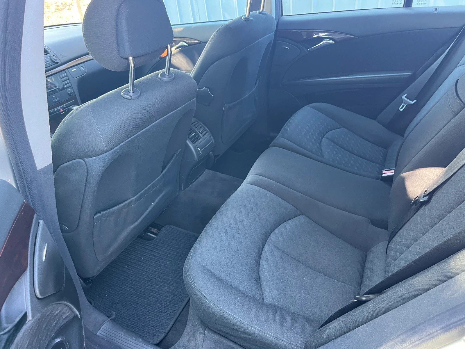 Mercedes-Benz E 220 CDI | Mobile.bg   11