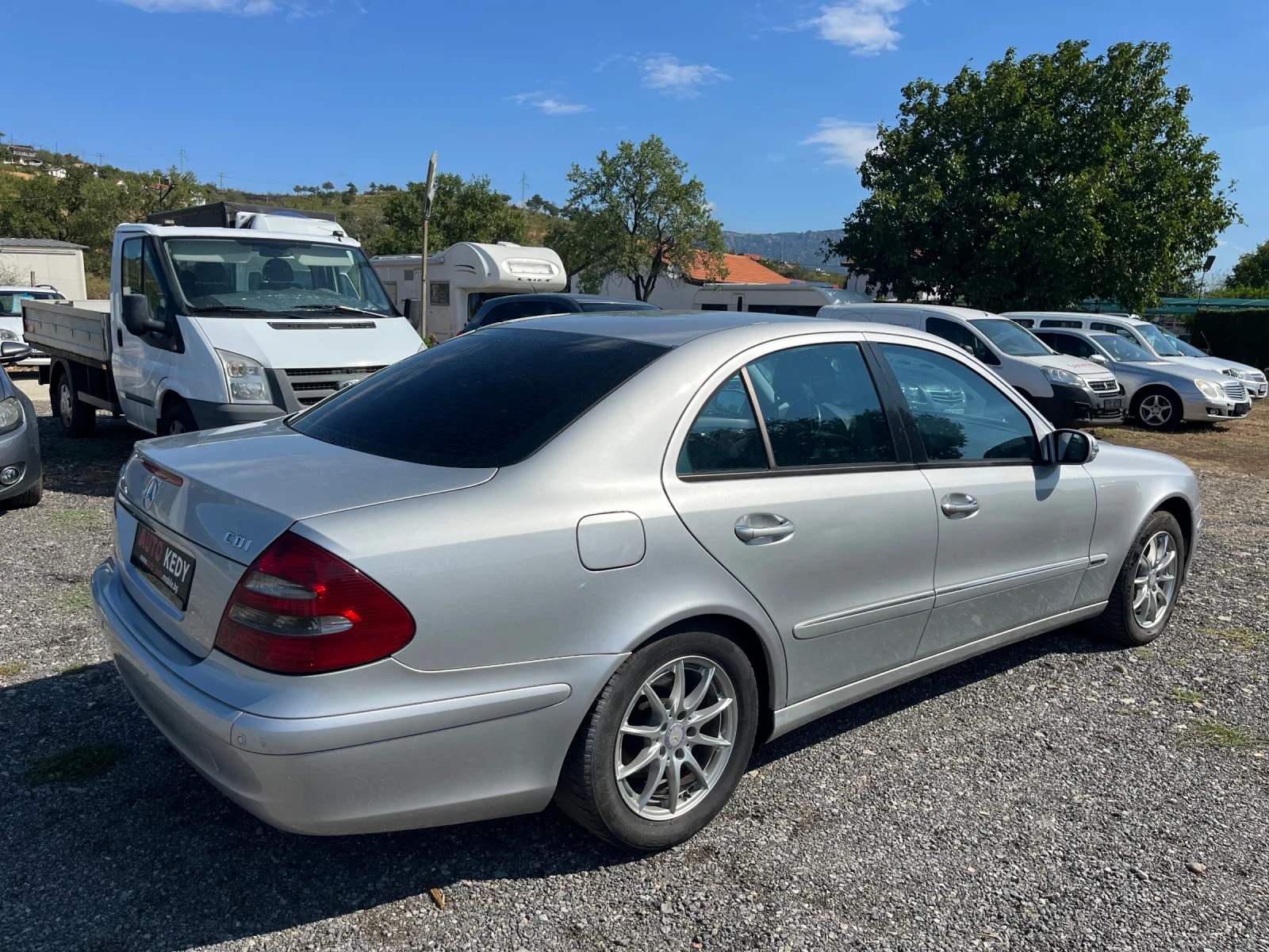 Mercedes-Benz E 220 CDI - изображение 5