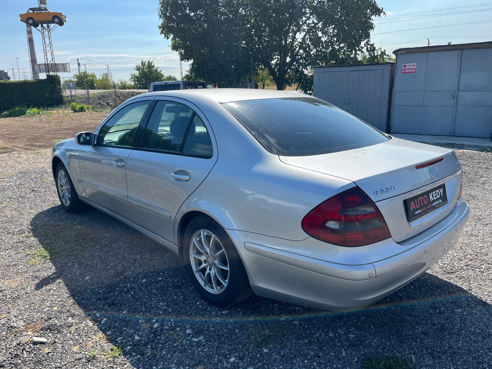 Mercedes-Benz E 220 CDI - изображение 4