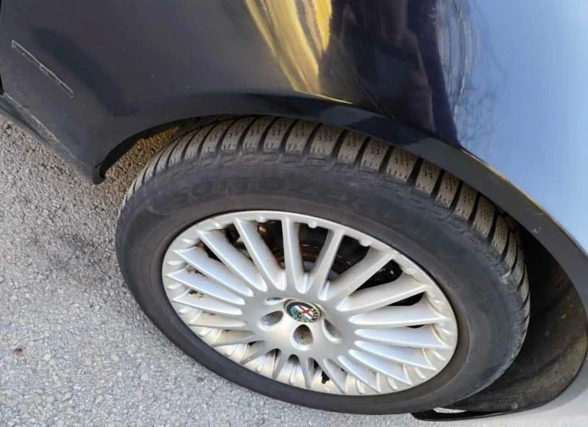 Alfa Romeo 159 JTDm 1.9  - изображение 7