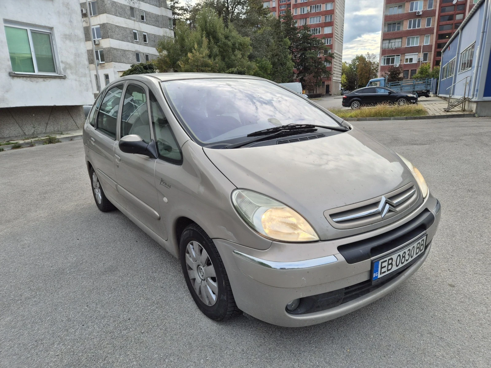 Citroen Xsara picasso 2.0 HDI - изображение 3