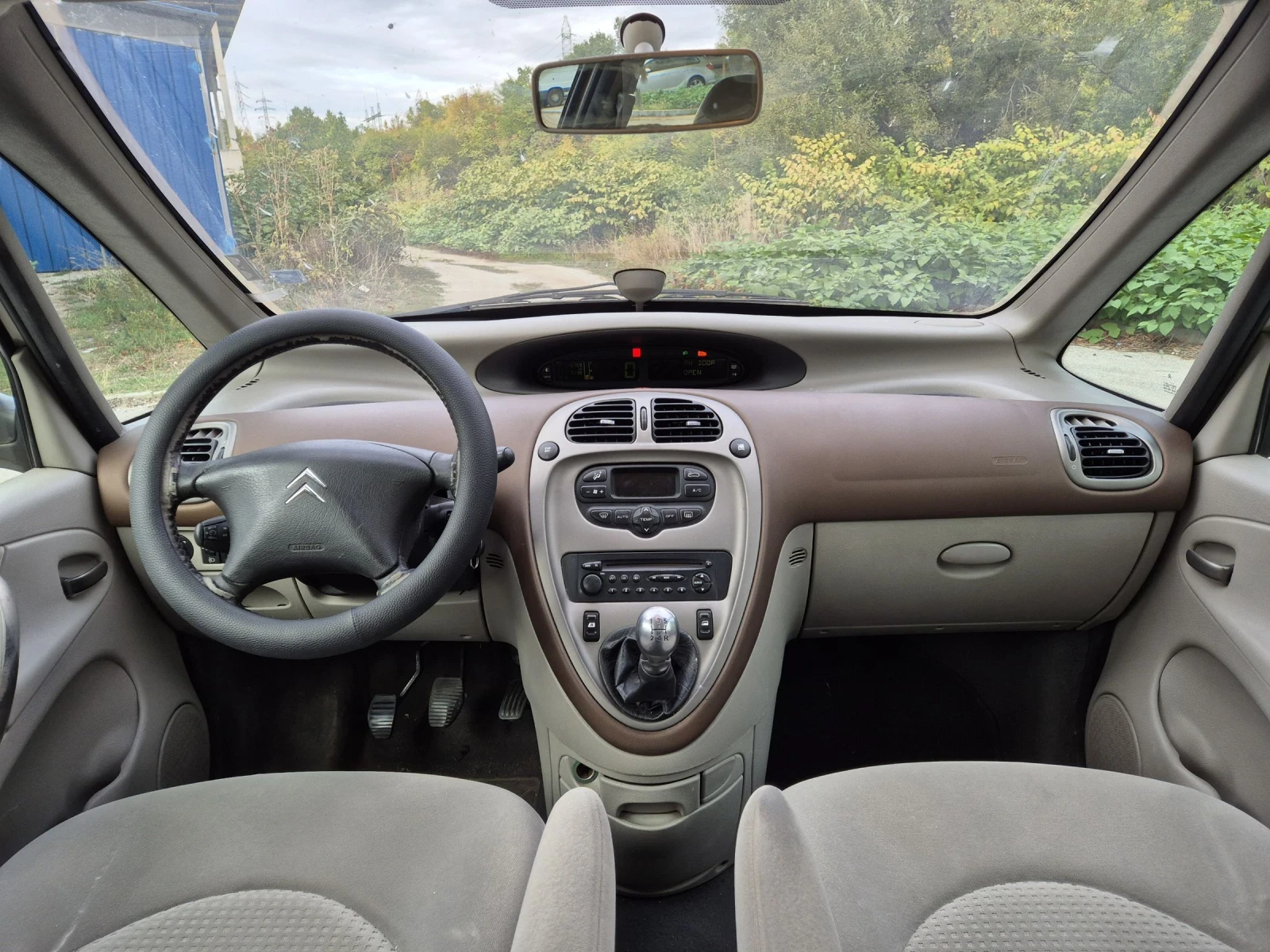 Citroen Xsara picasso 2.0 HDI - изображение 9