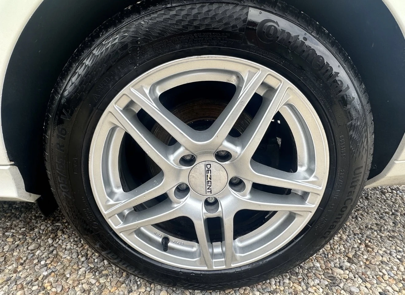 Mercedes-Benz C 180 НОВ  ВНОС С180 Бензин топ състояние Бяла перла - изображение 10