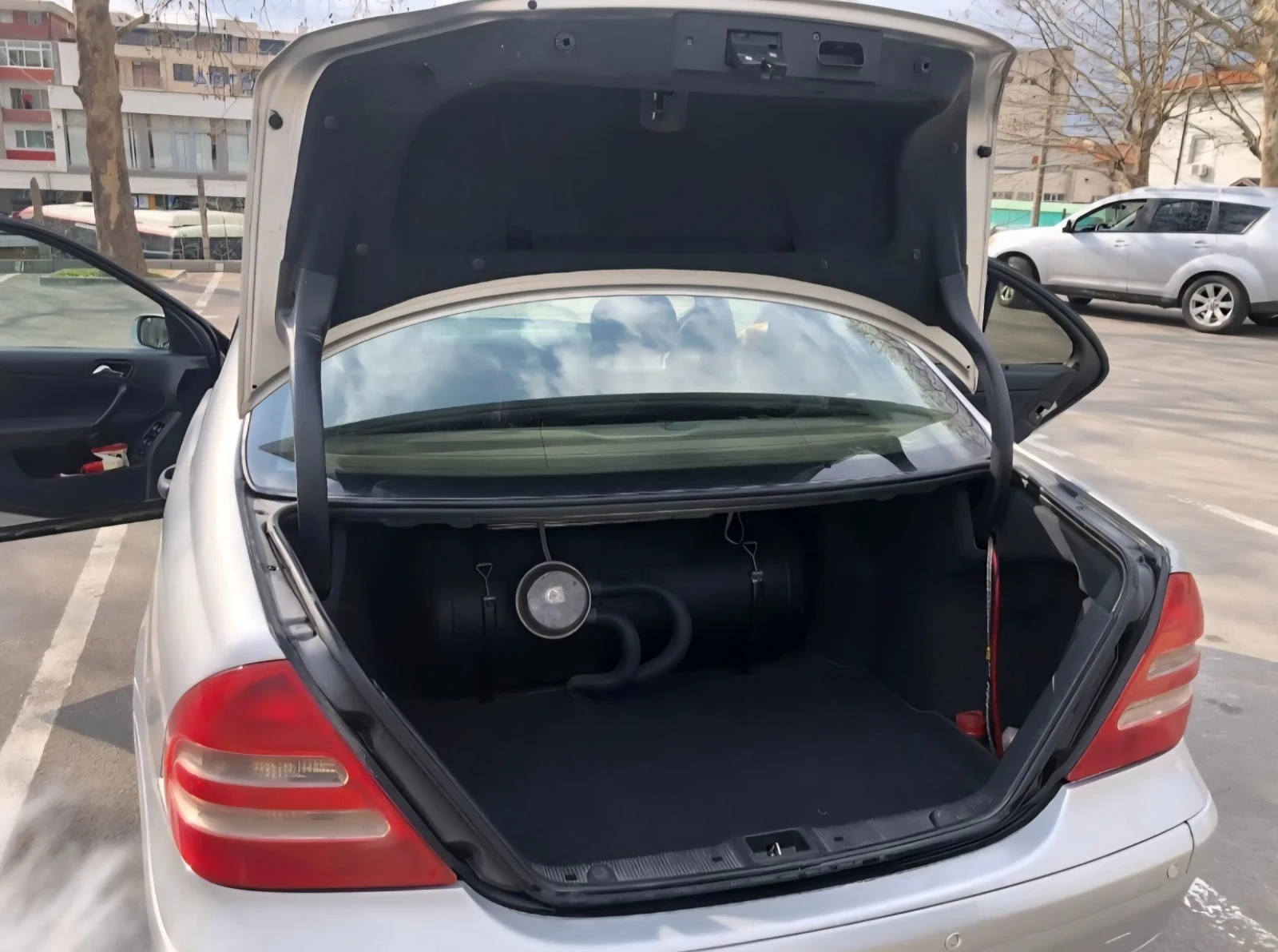 Mercedes-Benz C 200  - изображение 4
