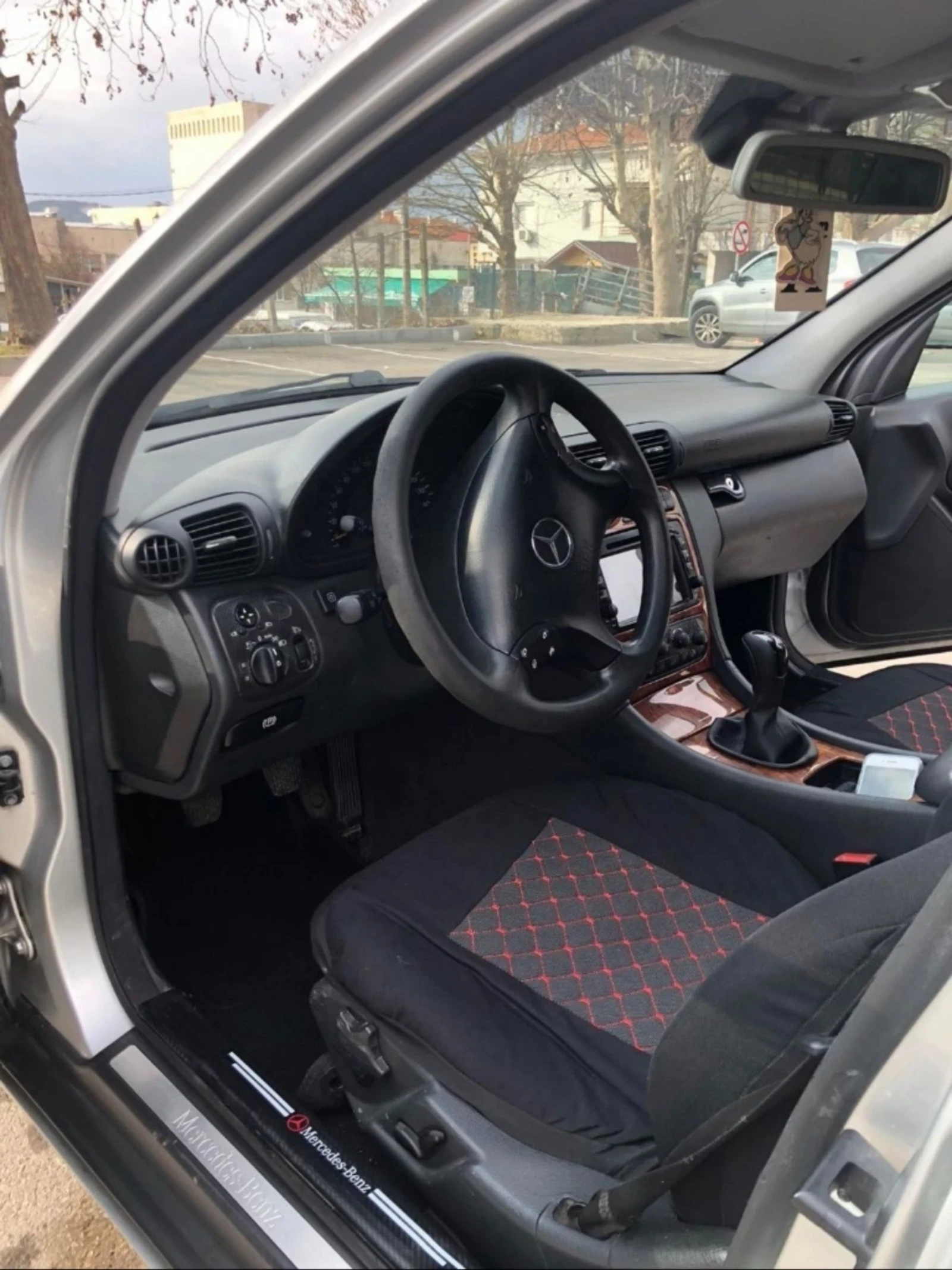 Mercedes-Benz C 200  - изображение 9