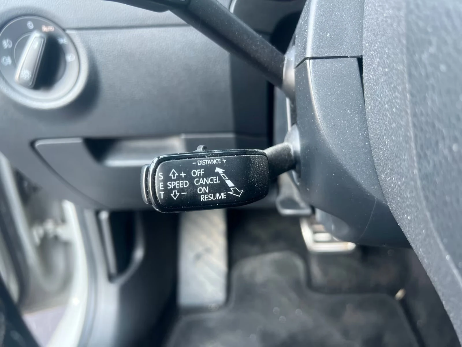 Skoda Octavia vRS/184HP/CARPLAY/KEYLESS/PANO/DAB/H&B/VCONT./842f - изображение 6
