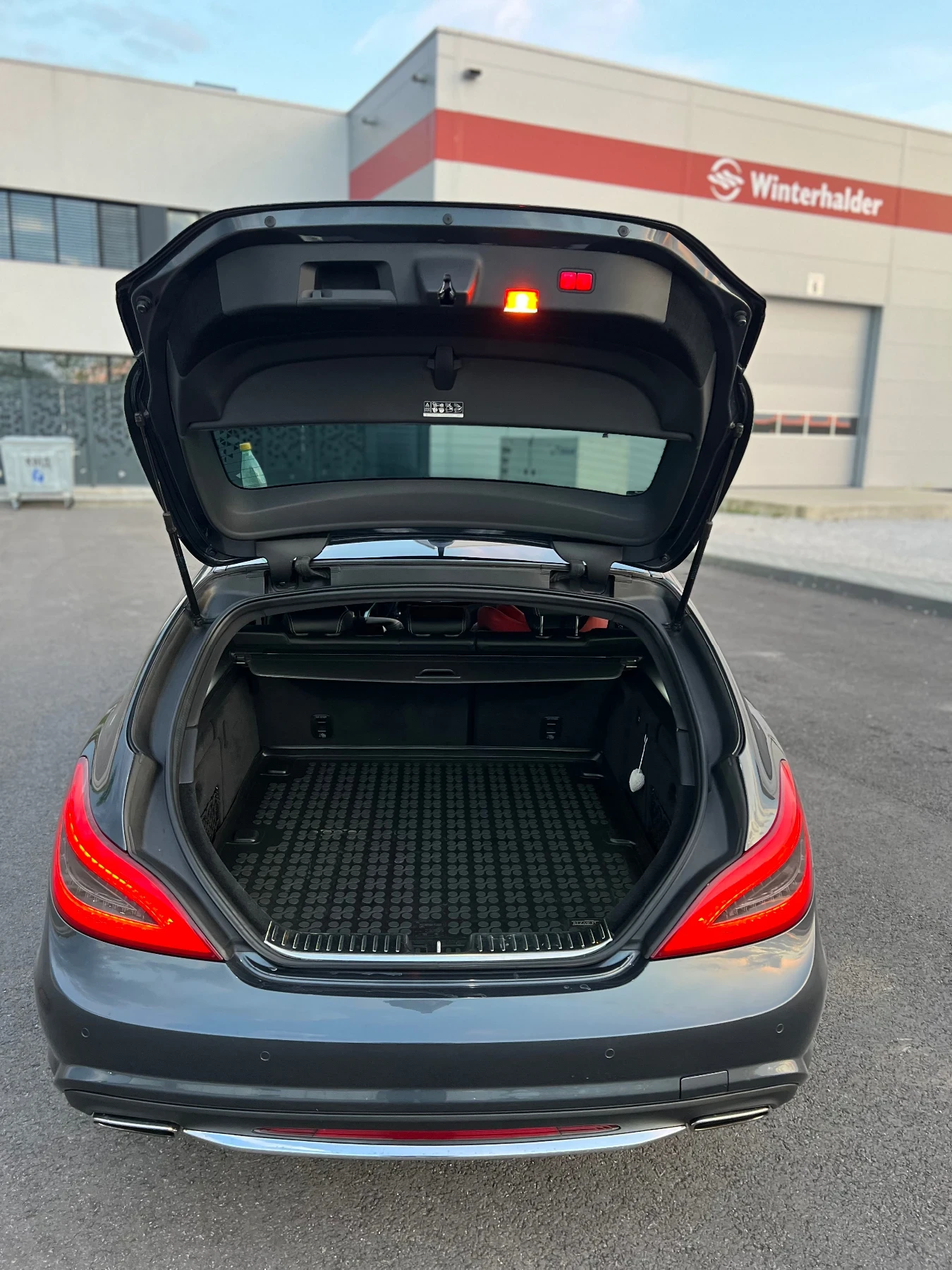 Mercedes-Benz CLS 350  ///AMG Shooting Brake - изображение 9