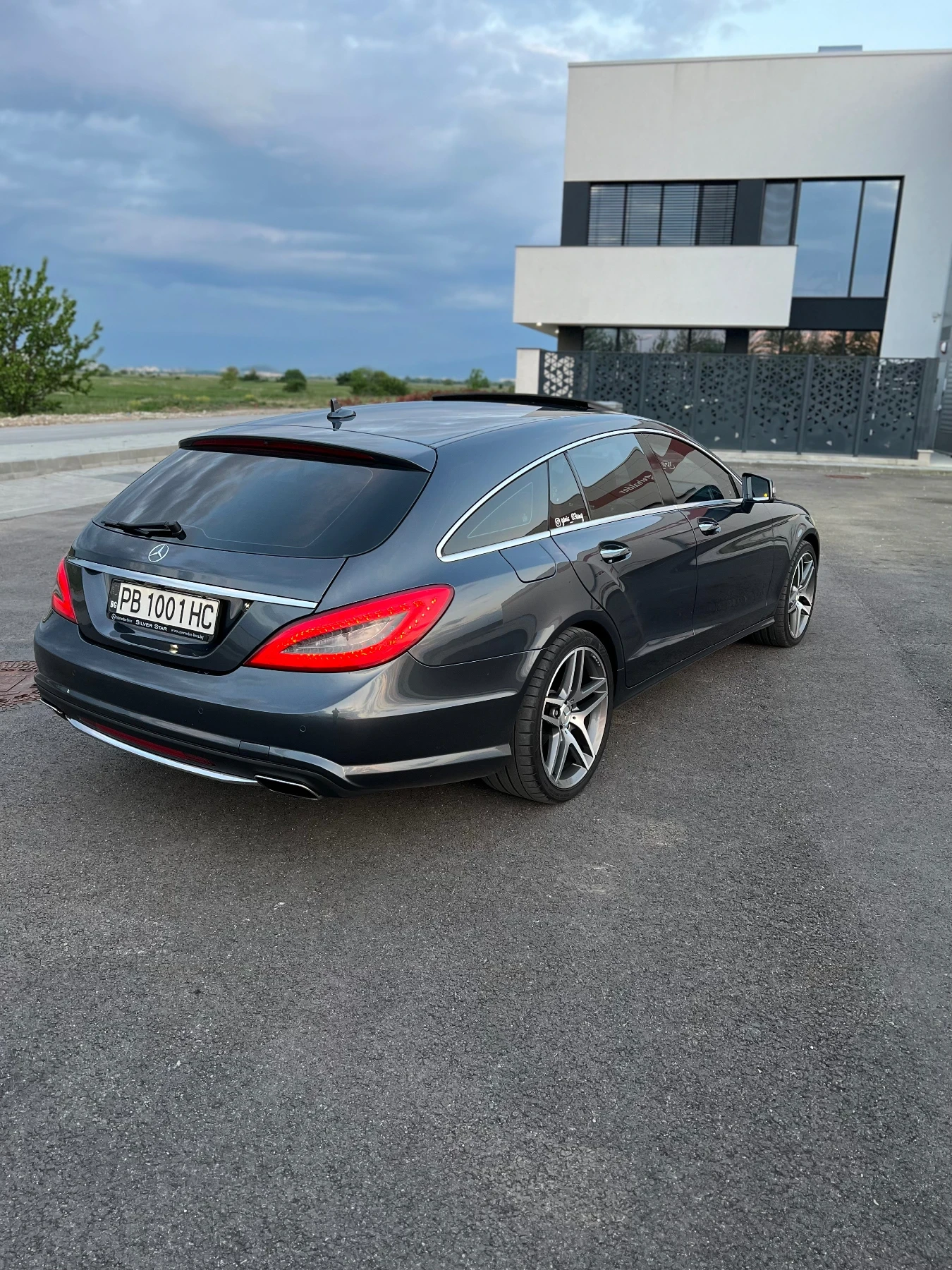 Mercedes-Benz CLS 350  ///AMG Shooting Brake - изображение 5