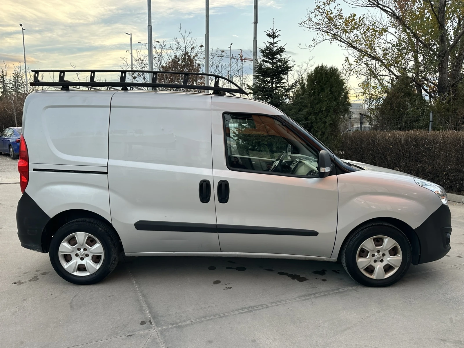 Opel Combo 1.3, снимка 7 - Автомобили и джипове - 53902821