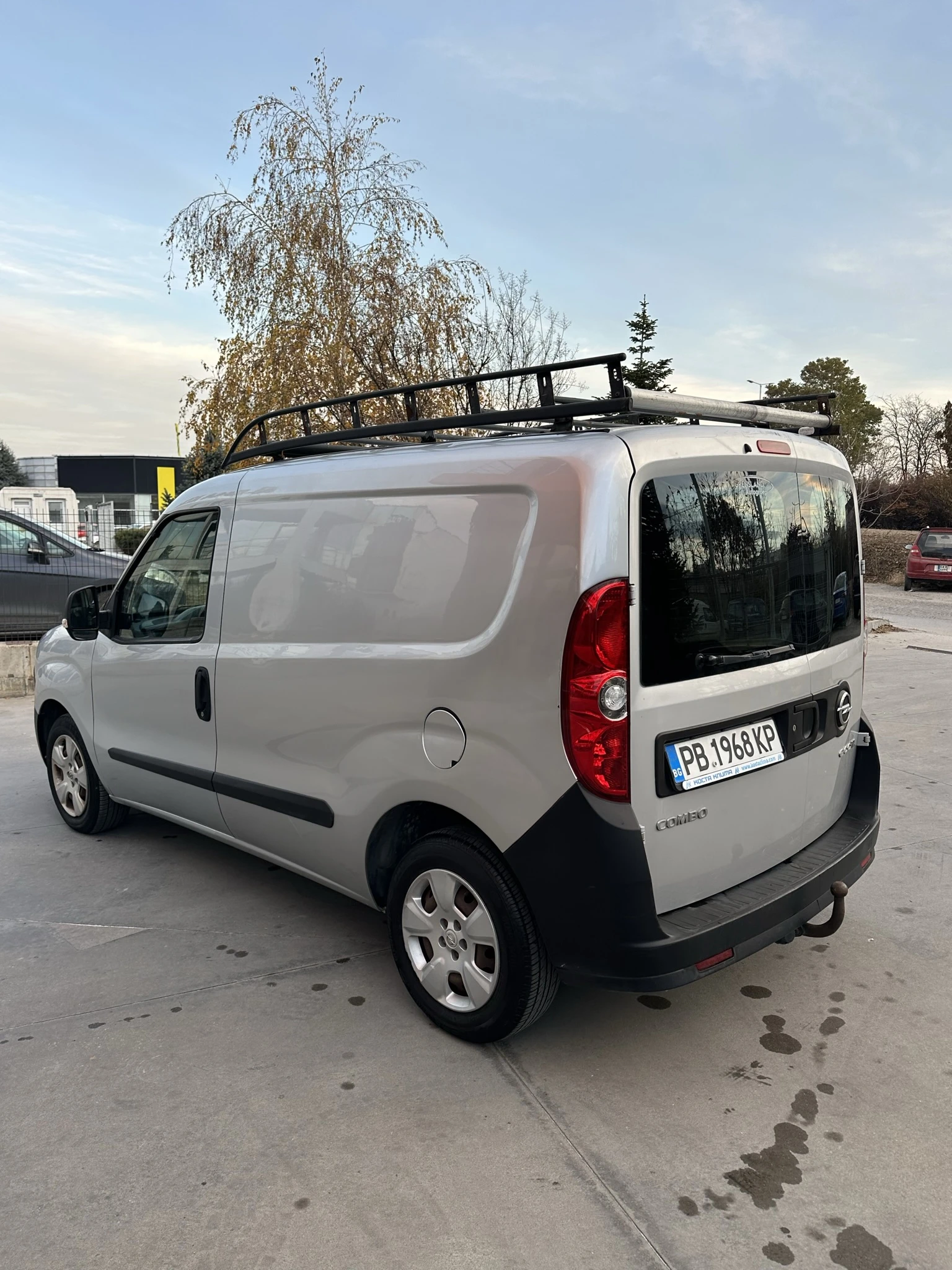 Opel Combo 1.3, снимка 4 - Автомобили и джипове - 53902821