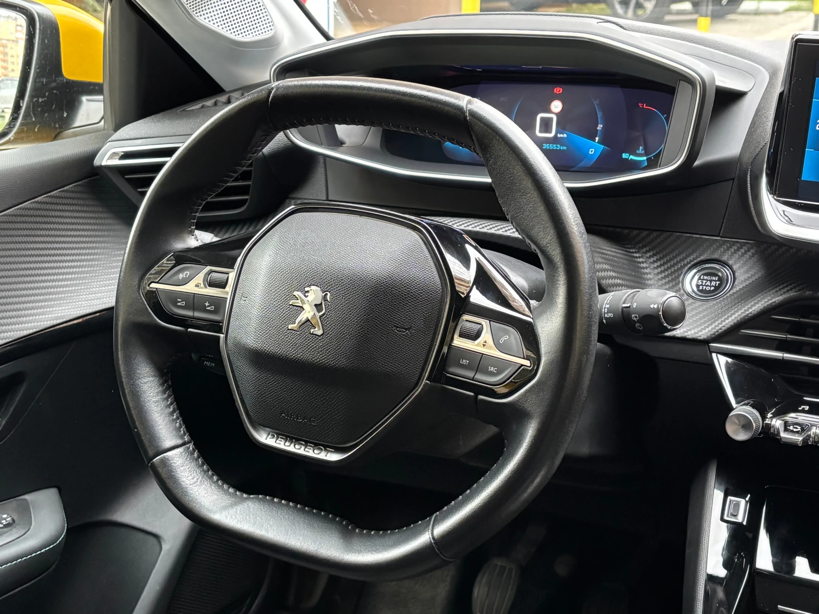 Peugeot 208, снимка 8 - Автомобили и джипове - 54019608