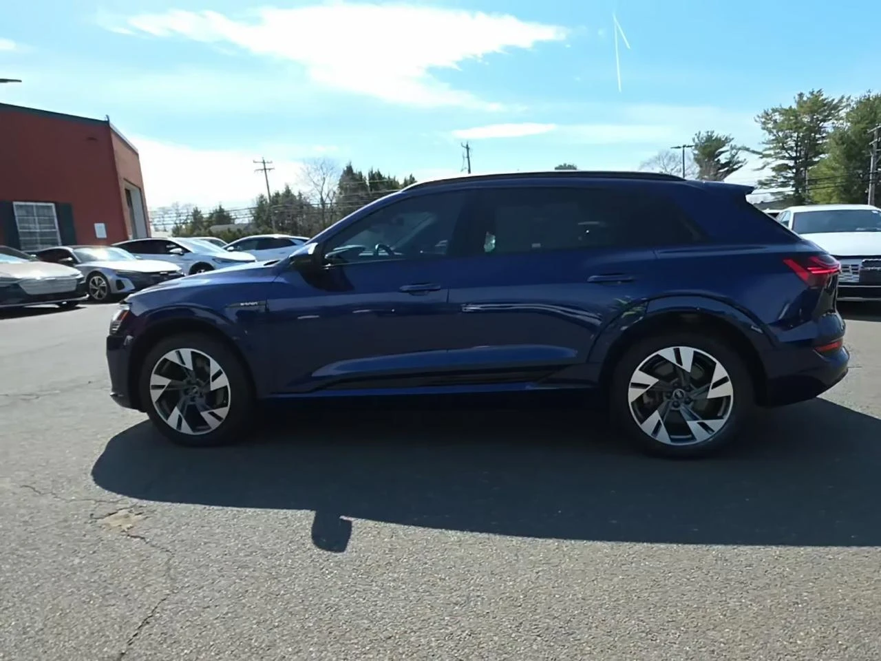 Audi E-Tron Premium Quattro | Цена до българия, снимка 3 - Автомобили и джипове - 54070420