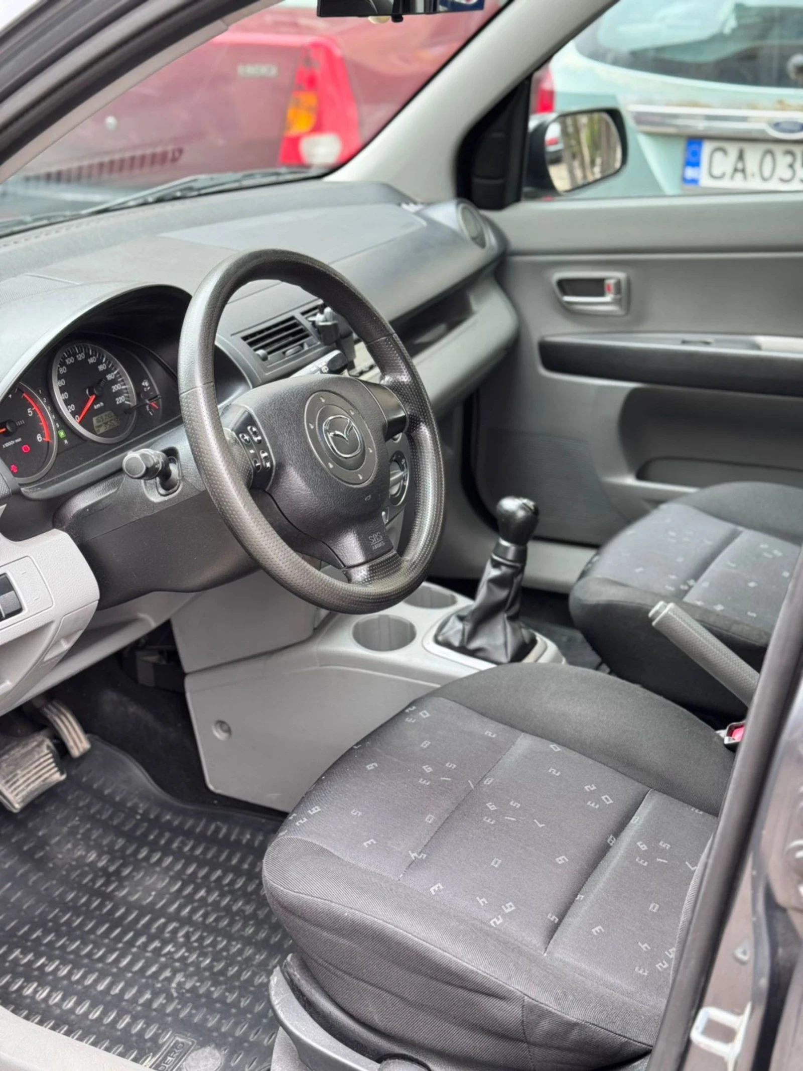 Mazda 2, снимка 7 - Автомобили и джипове - 54676921