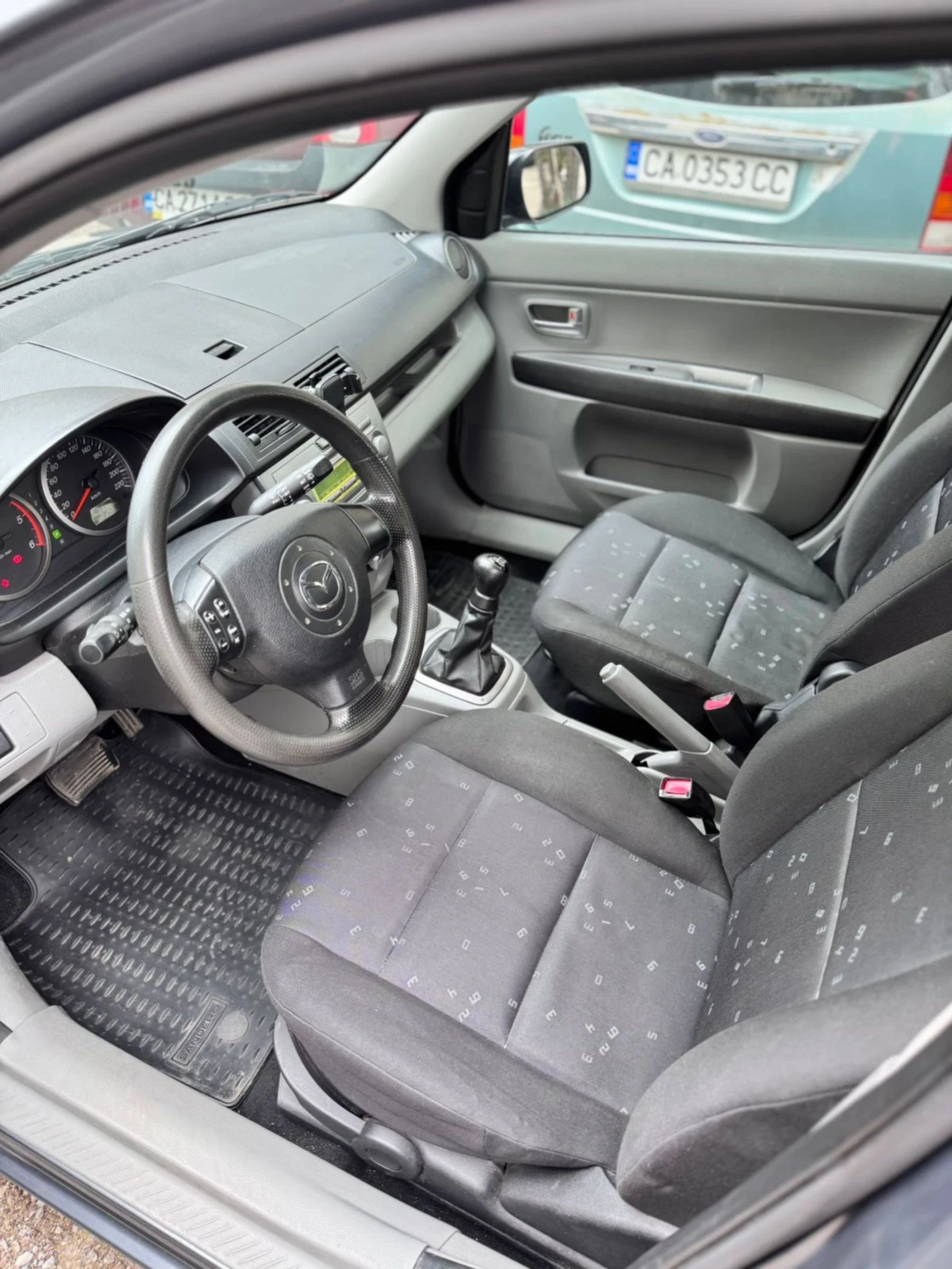 Mazda 2, снимка 4 - Автомобили и джипове - 54676921