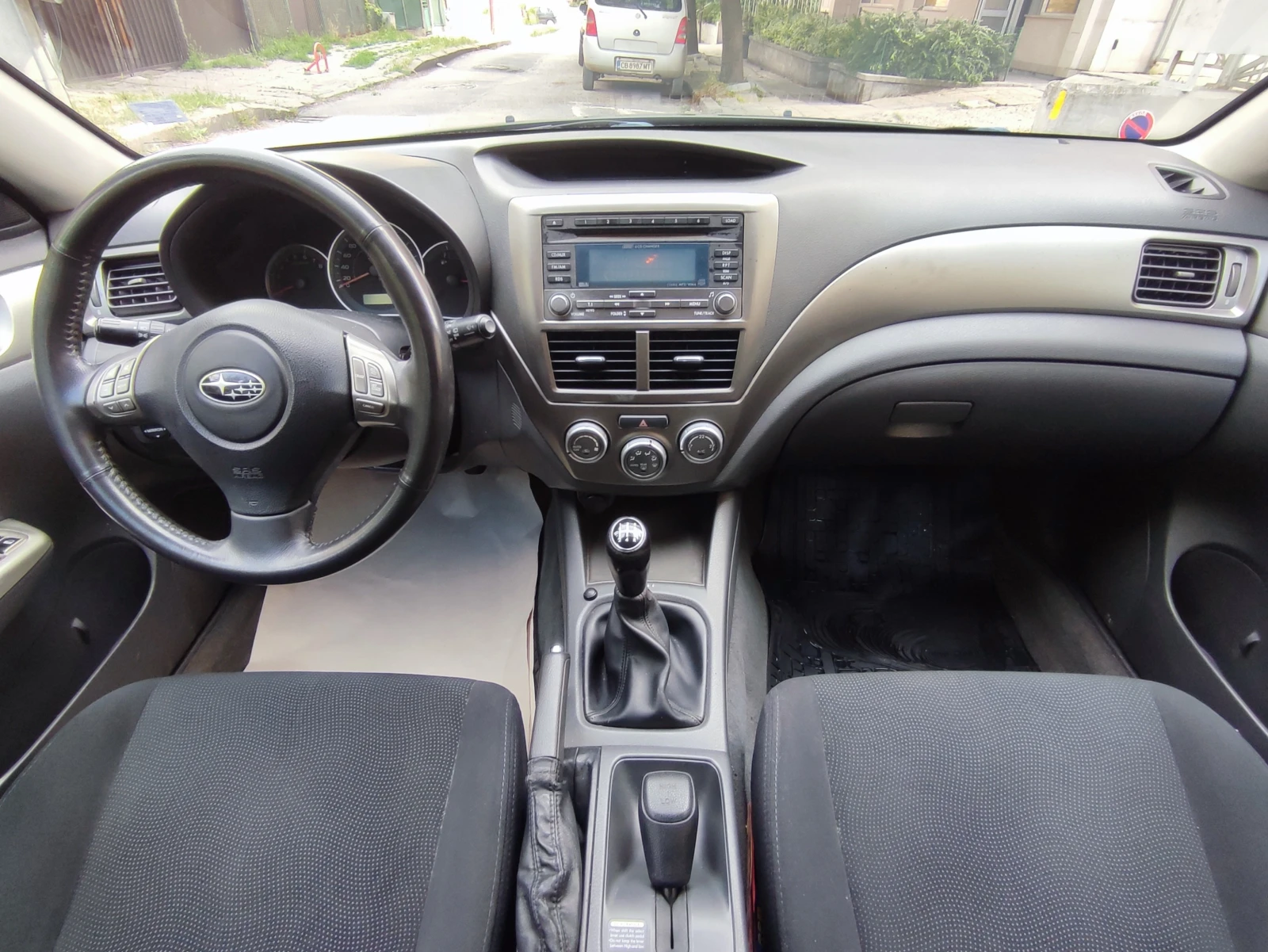 Subaru Impreza 1.5i-LPG-4X4, снимка 8 - Автомобили и джипове - 54946059