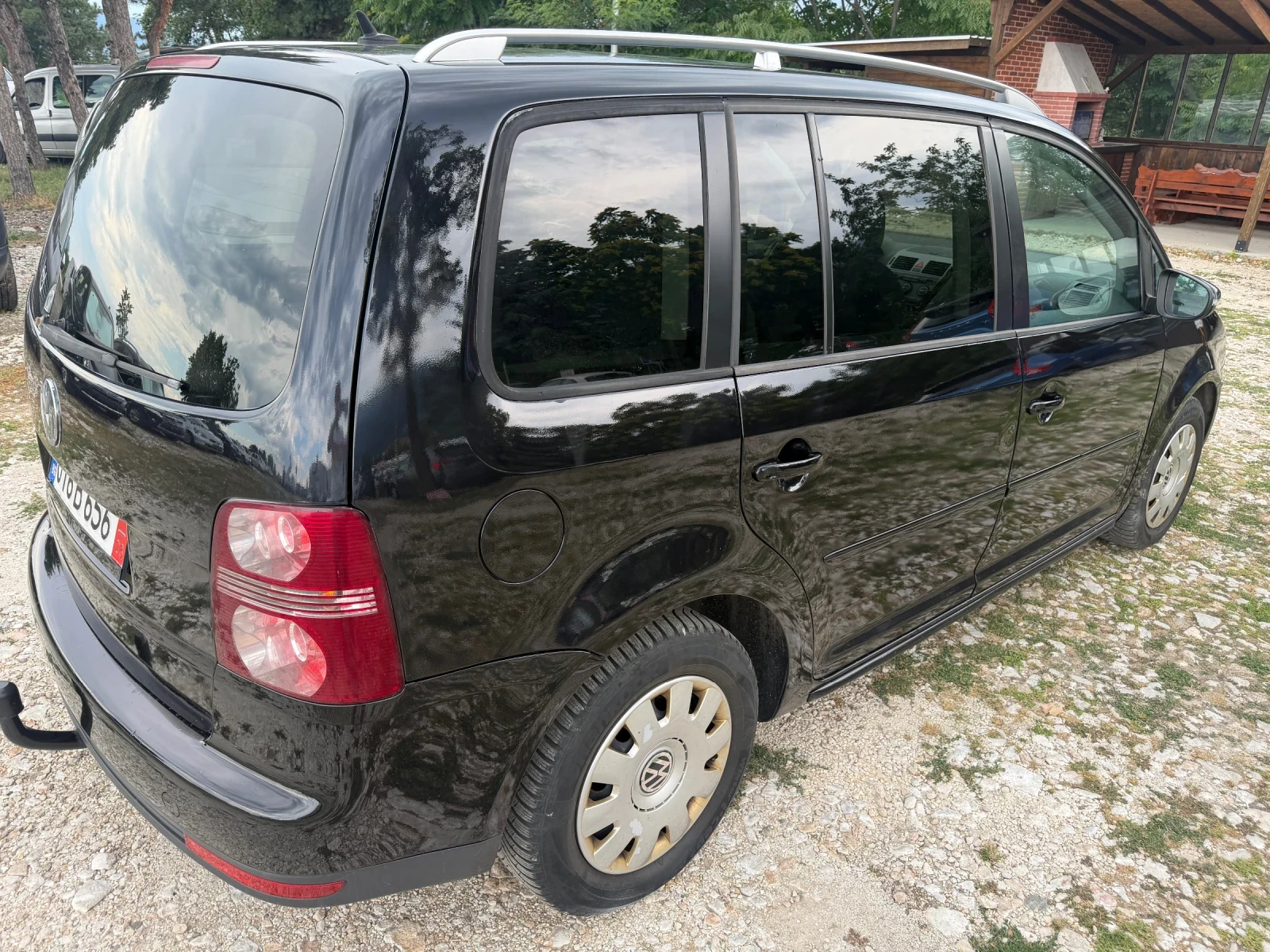 VW Touran 1.9, снимка 5 - Автомобили и джипове - 55255696