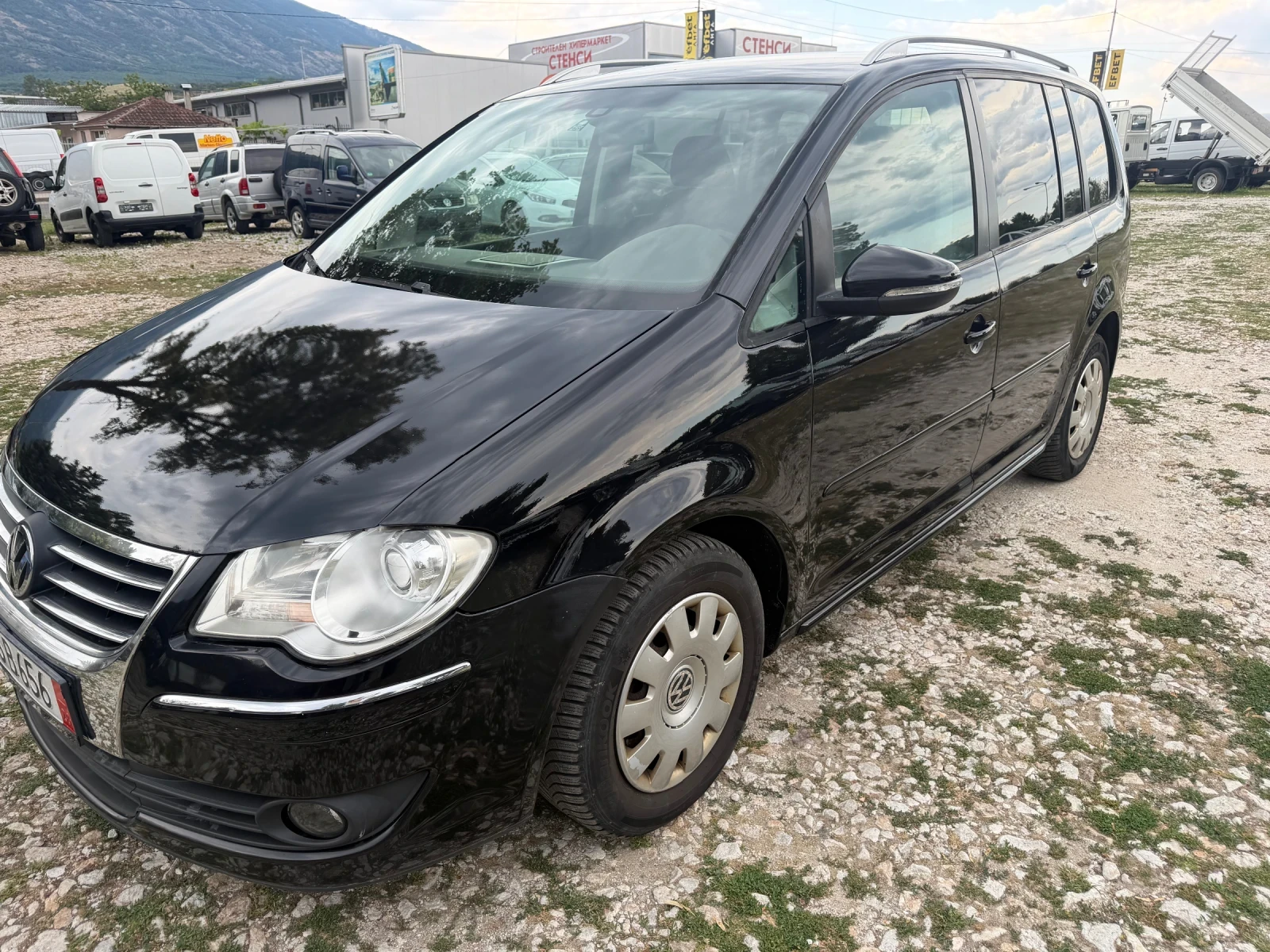 VW Touran 1.9, снимка 3 - Автомобили и джипове - 55255696
