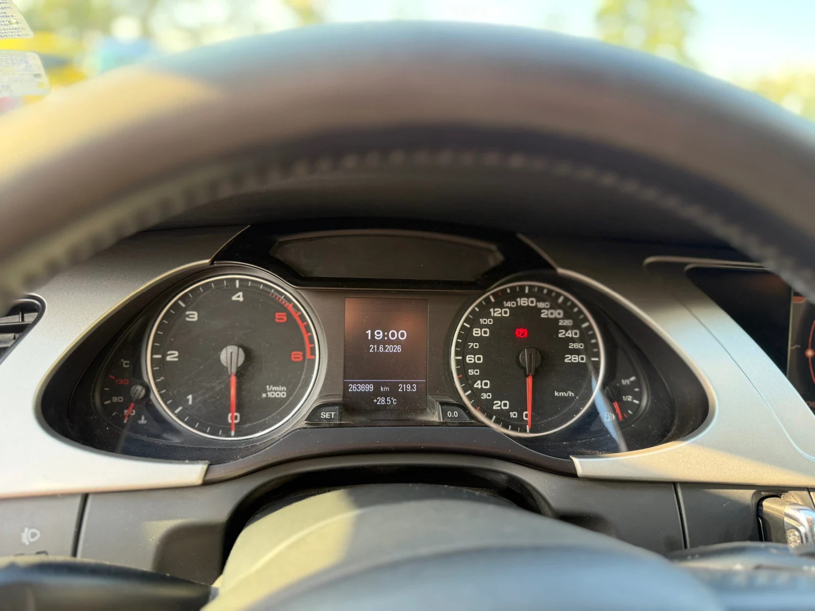 Audi A4, снимка 10 - Автомобили и джипове - 55347985