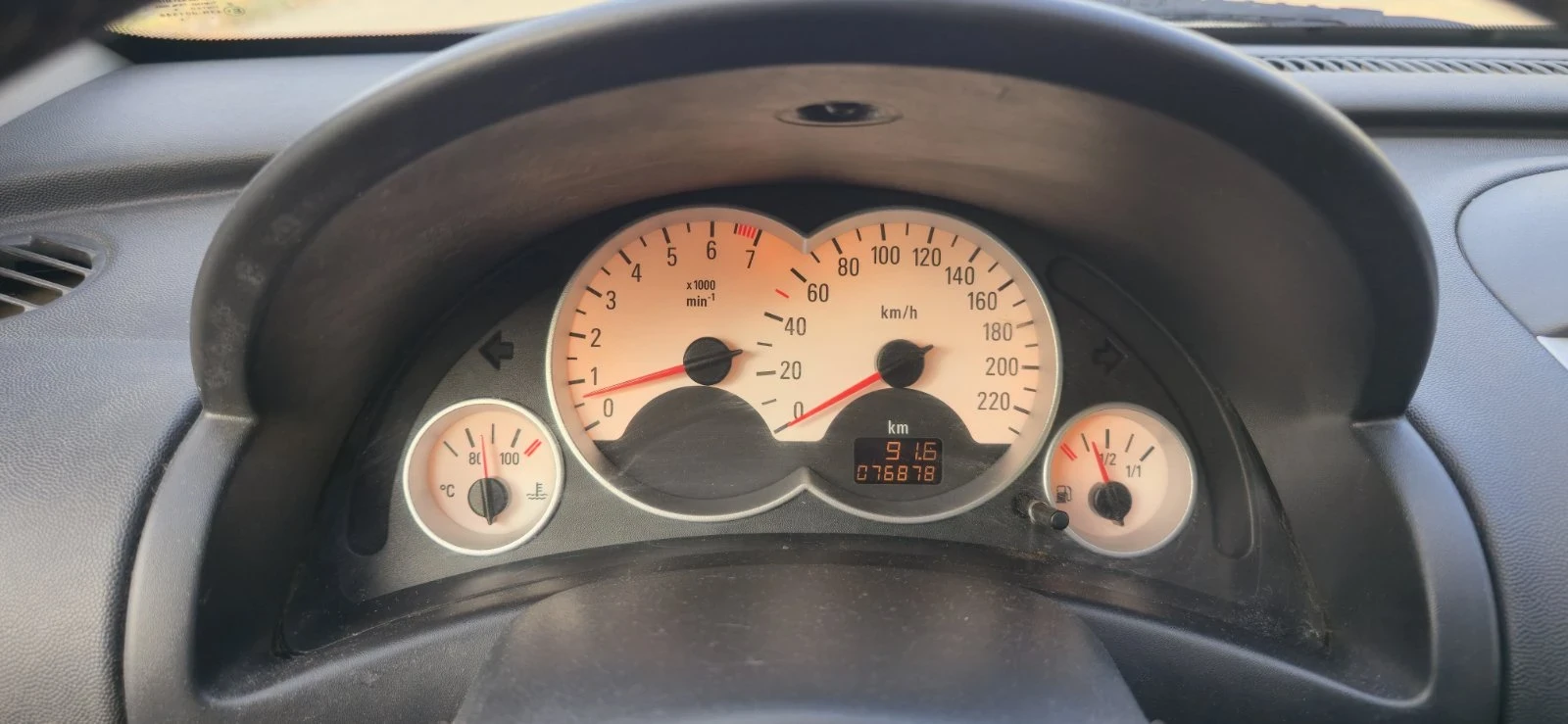 Opel Corsa 1.2 Twinport, снимка 7 - Автомобили и джипове - 55872947