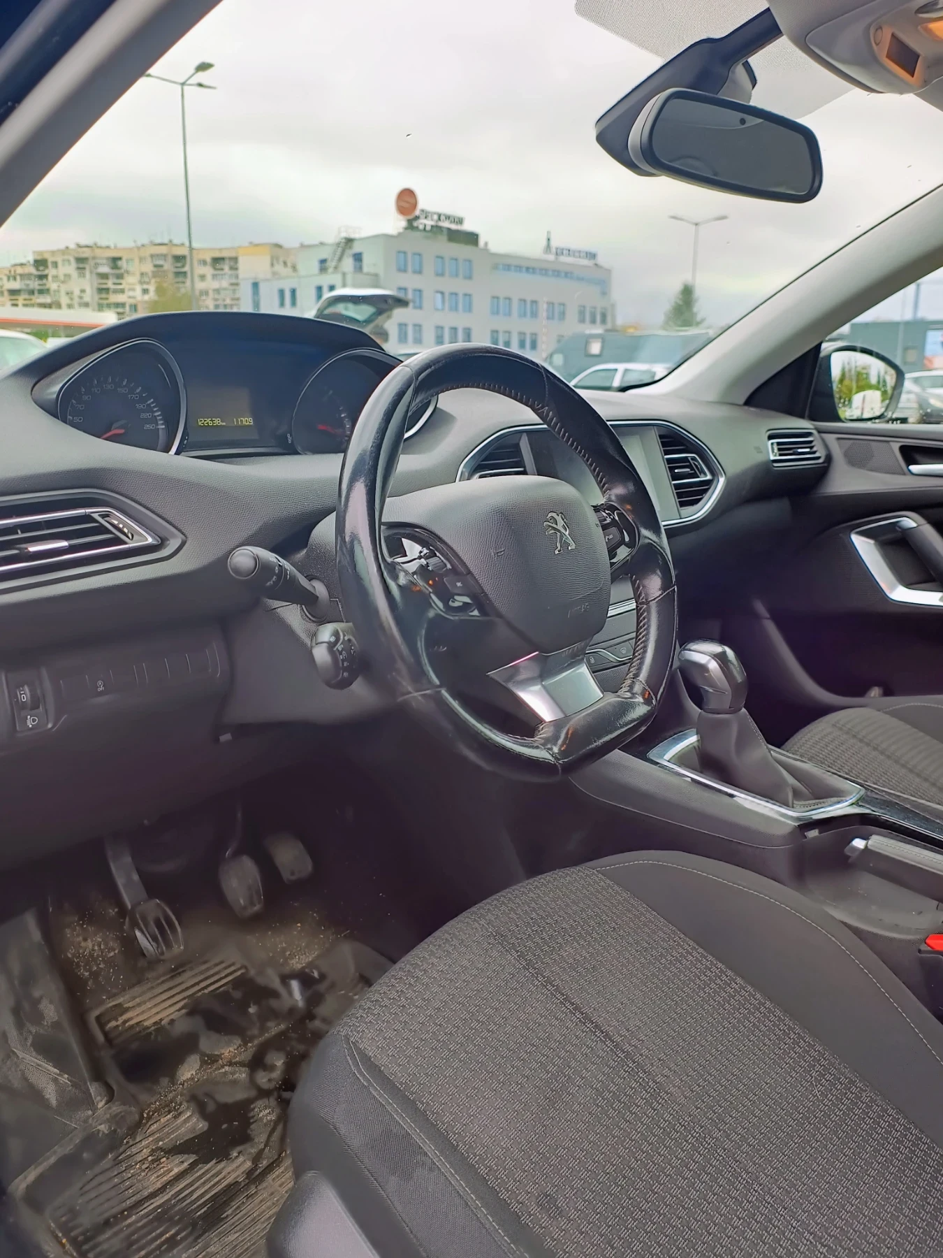 Peugeot 308, снимка 9 - Автомобили и джипове - 56659929