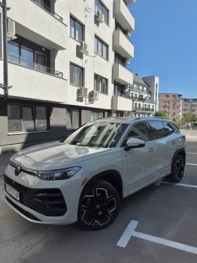 VW Tiguan R-line Plus 2.0 TSI 4Motion / Гаранция / Обслужена, снимка 1