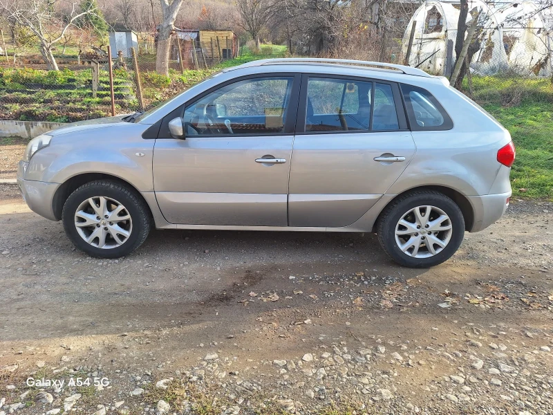 Renault Koleos, снимка 3 - Автомобили и джипове - 48143766