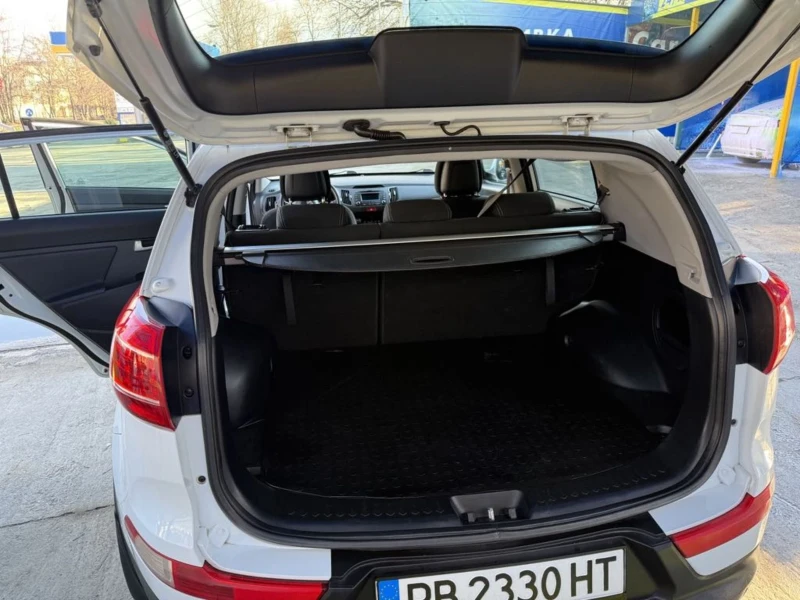 Kia Sportage 1.7D, снимка 12 - Автомобили и джипове - 48541042