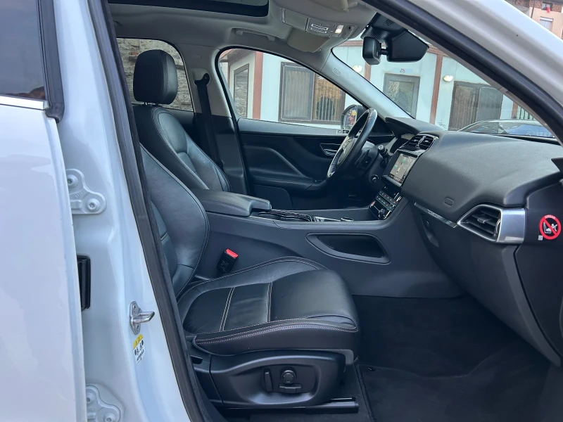Jaguar F-PACE 2.0D* AWD* PRESTIGE* DIGITAL COCKPIT* PANO* 179000, снимка 7 - Автомобили и джипове - 52839546