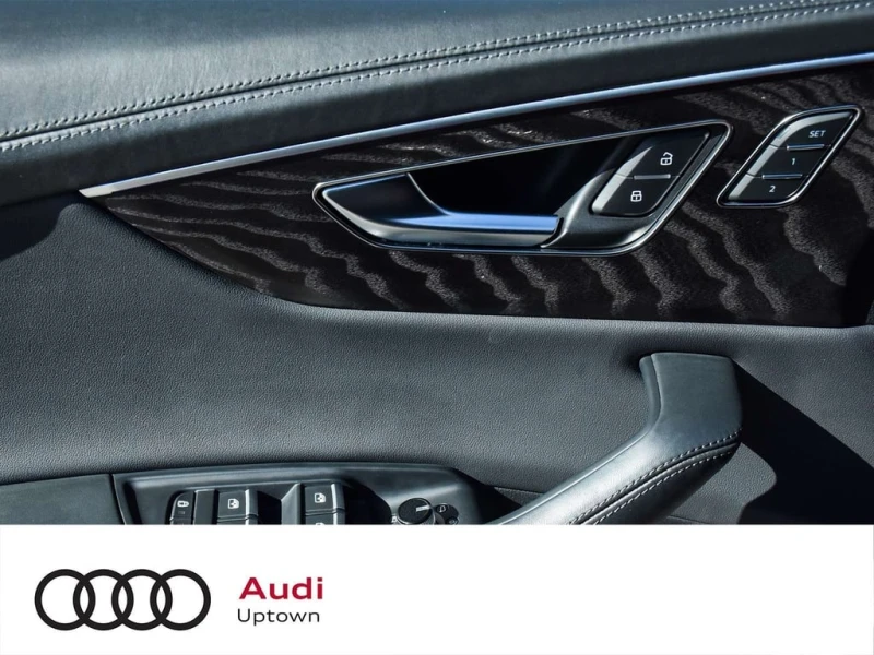 Audi Q8 S Line quattro Prestige  CARFAX, снимка 11 - Автомобили и джипове - 53191298