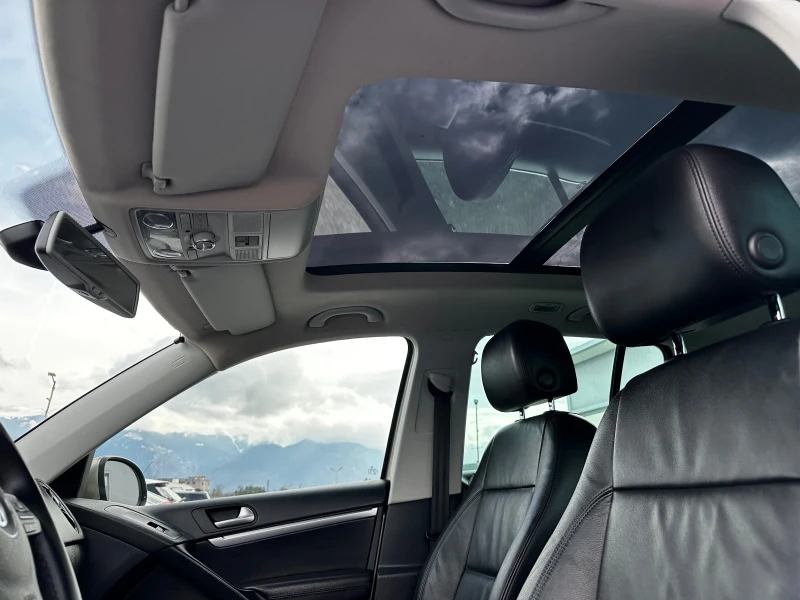 VW Tiguan 2.0TDI-Bi-XENON-LED-НАВИ-КАМЕРА-РЕАЛЕН ПРОБЕГ-FULL, снимка 13 - Автомобили и джипове - 53365839