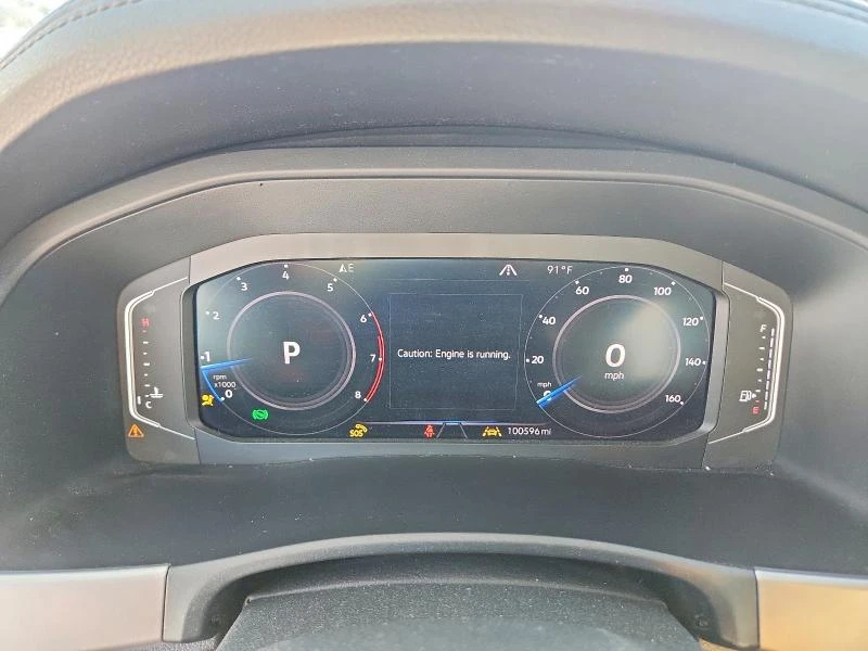 VW Atlas 3.6L 6 ALL WHEEL DRIVE, снимка 10 - Автомобили и джипове - 53713576